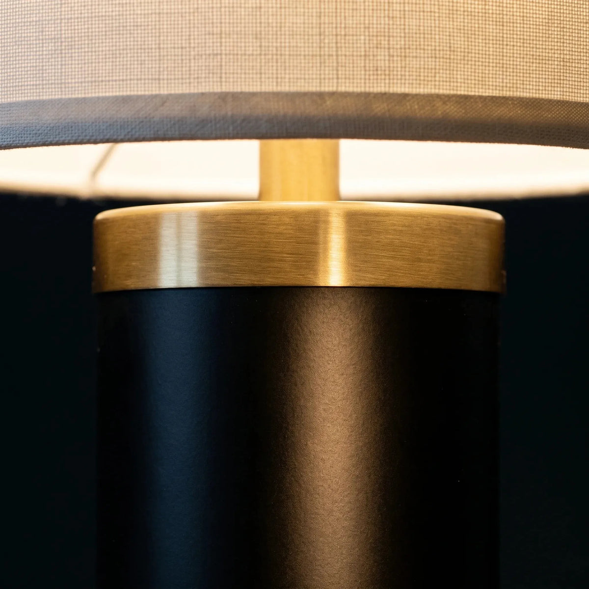 Matte Black Drum Shade Table Lamp