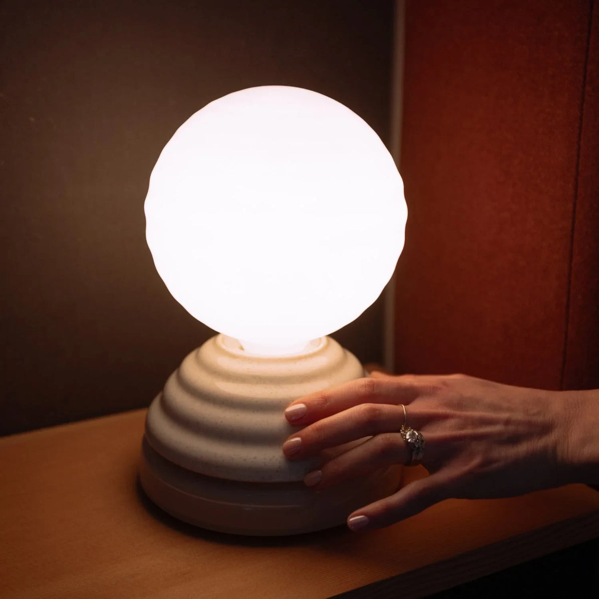 Ceramic wake light lamp pair, hand turning the base