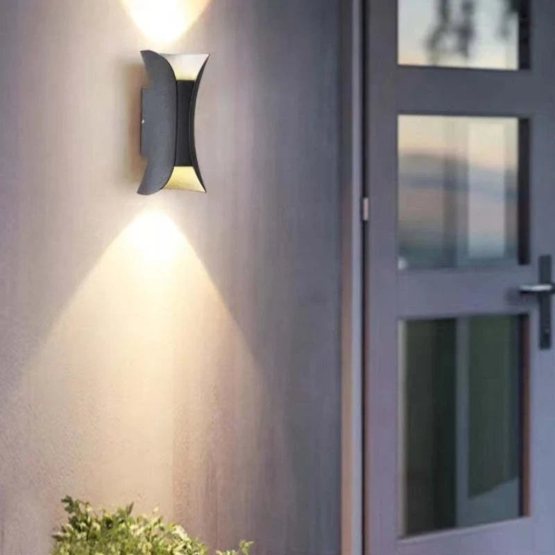 Curved up and down outdoor wall light, Black, Large, 20W, Warm White