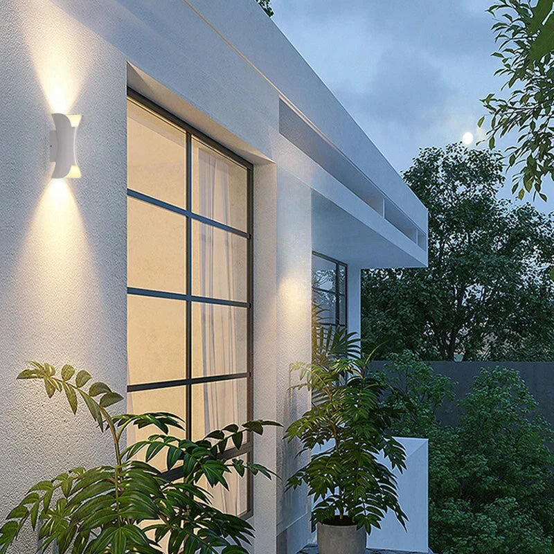 Curved up and down outdoor wall light, White, Small, 6W, Warm White