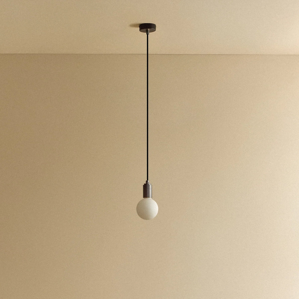 Dim-to-warm globe pendant, graphite, unlit