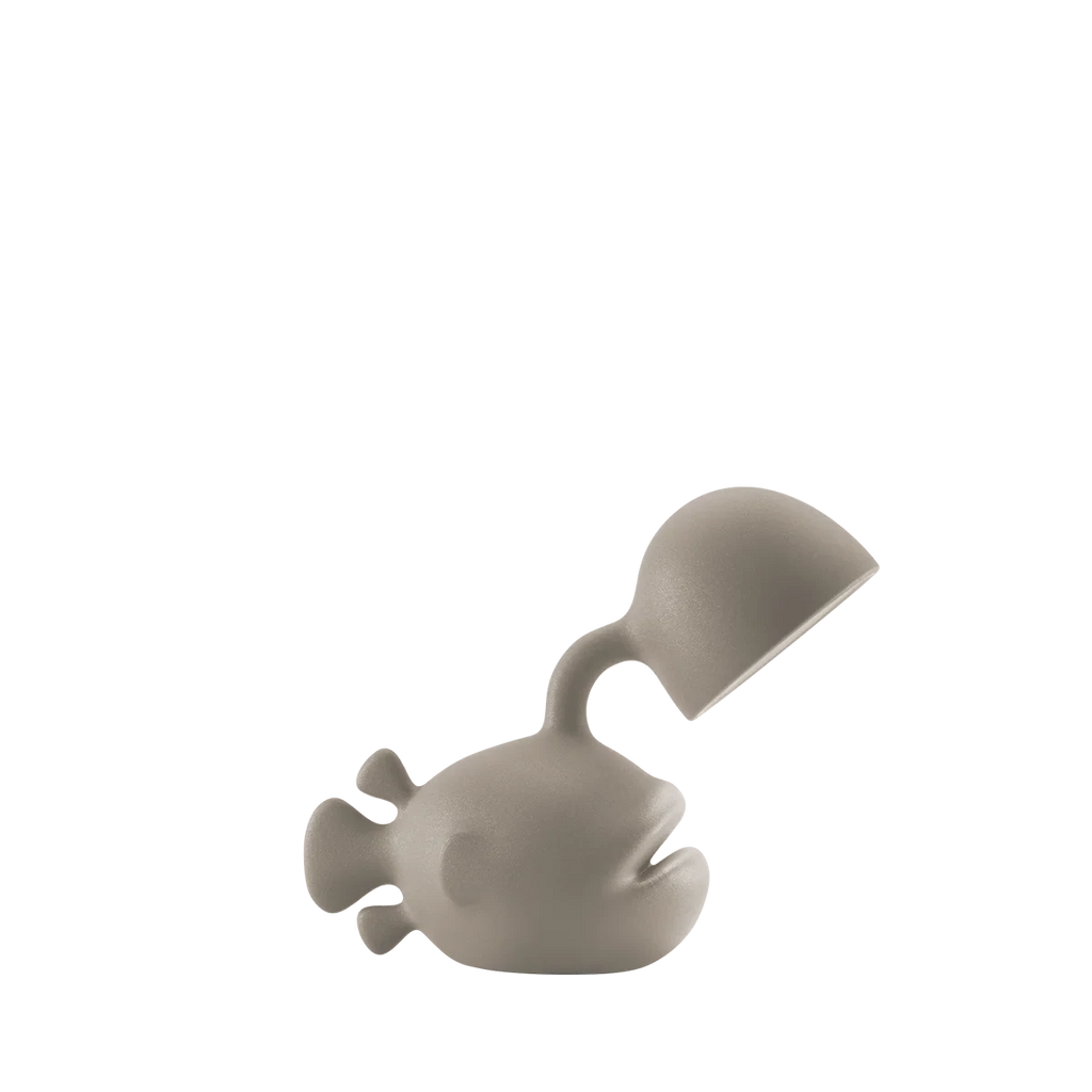 Fish-shaped table lamp in recyclable polyethylene, in dove grey