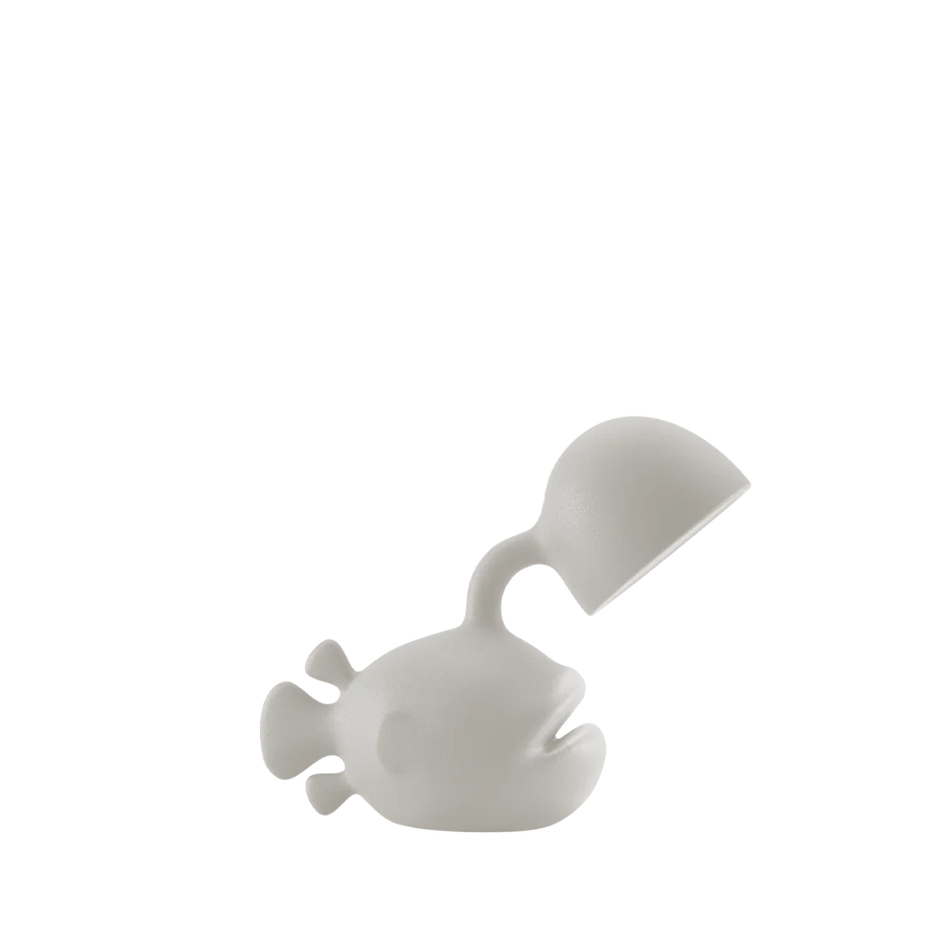 Fish-shaped table lamp in recyclable polyethylene, in ivory