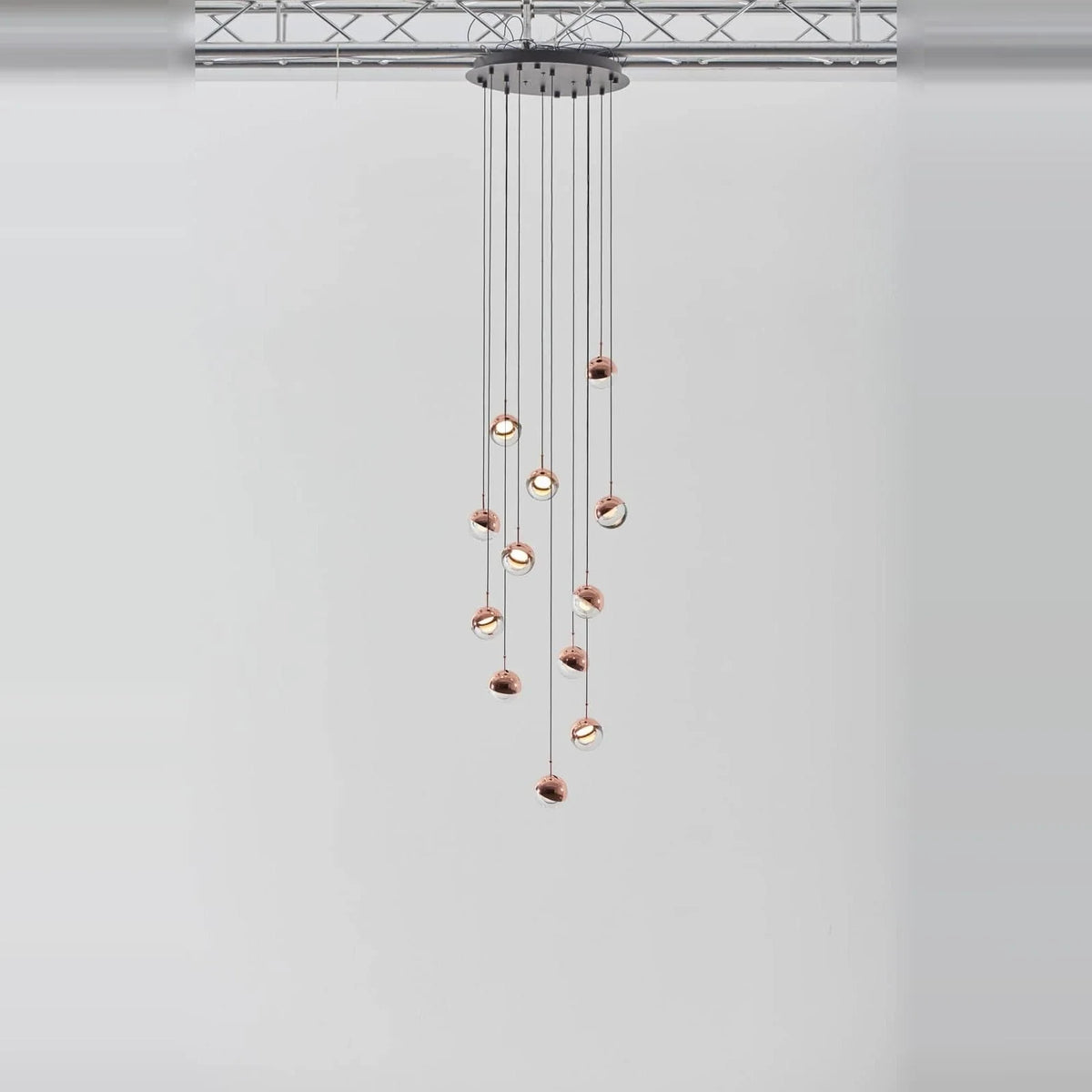 Glass globe cluster pendant, in copper, without ring