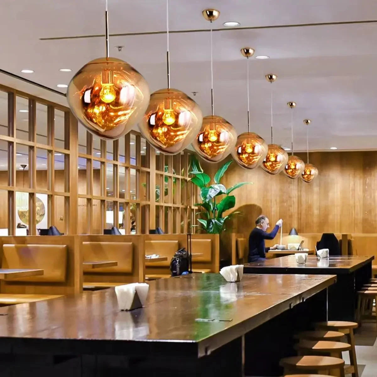 Molten glass pendant light
