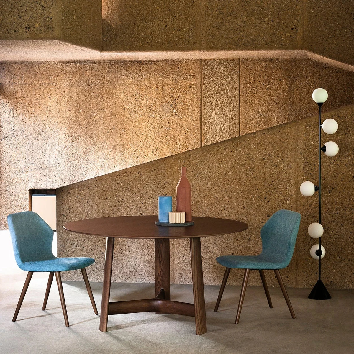 Vertical Rhythm in a Dining Room