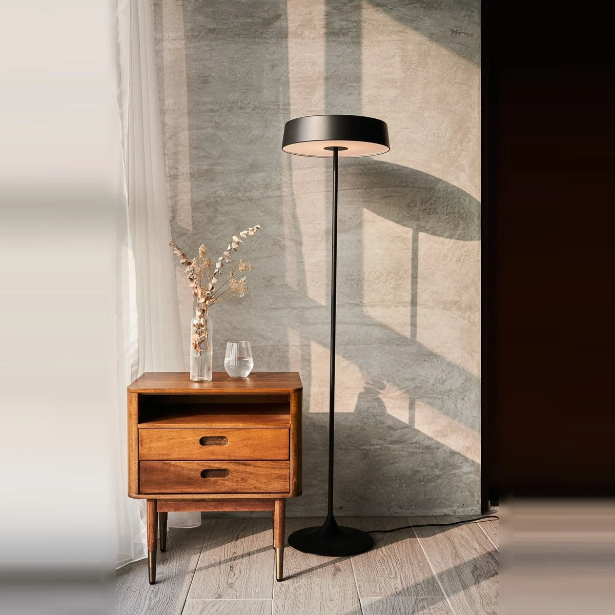 Quiet Corner Light