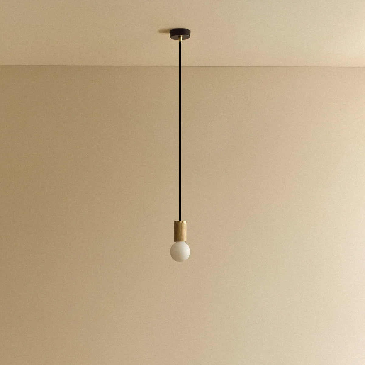 Small dim-to-warm globe pendant, oak, unlit